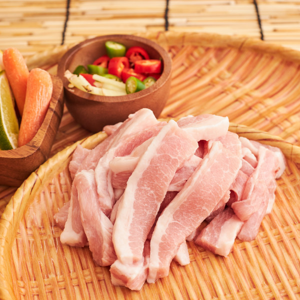 Fresh Malaysian Pork Jowl Stir Fry Cut