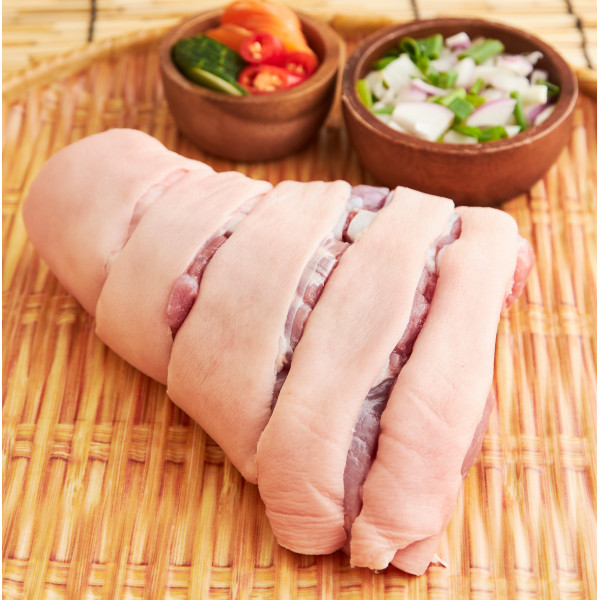 Fresh Malaysian Pork Knuckle Chopped